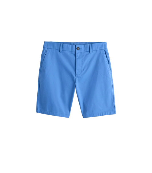 Custom tailored chino short sample with premium twill fabric and internal branding by Middleman Sourcing.